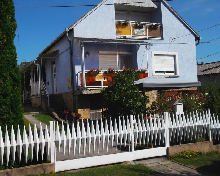 Szabó Apartmanház