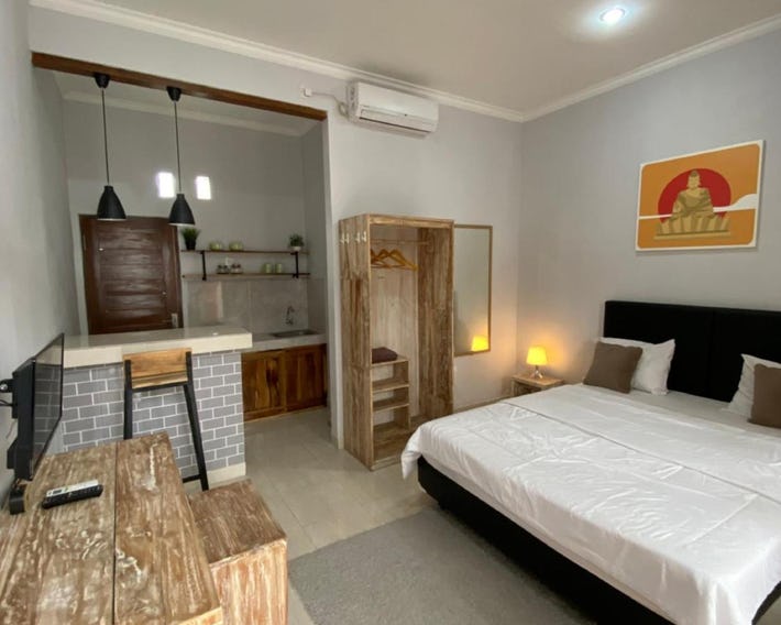 Lagriya Guest House