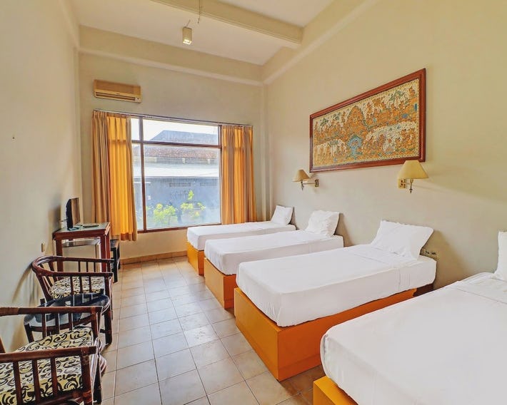 Warna Kedaton Hotel by OYO