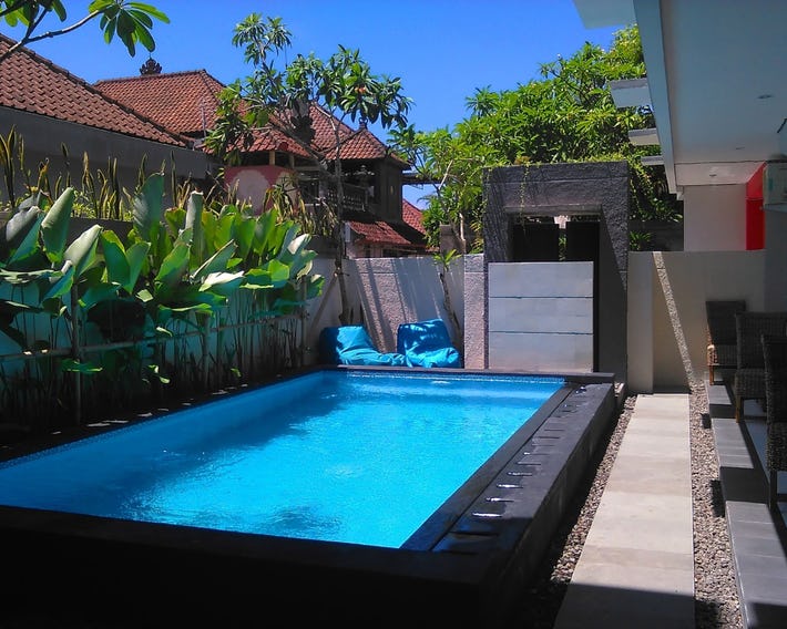 Spunky Premiere Kuta by Reddoors