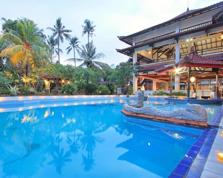 Puri Naga Beachfront Cottages