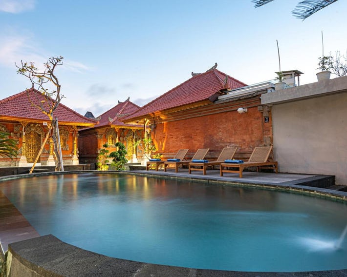 Balinese Seno Villa & Guesthouse