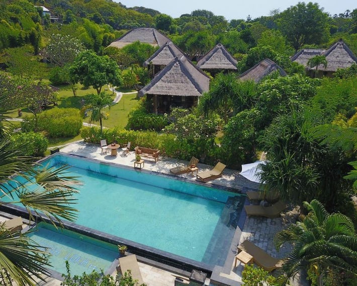 Sunia Loka Bungalows & Dive Center