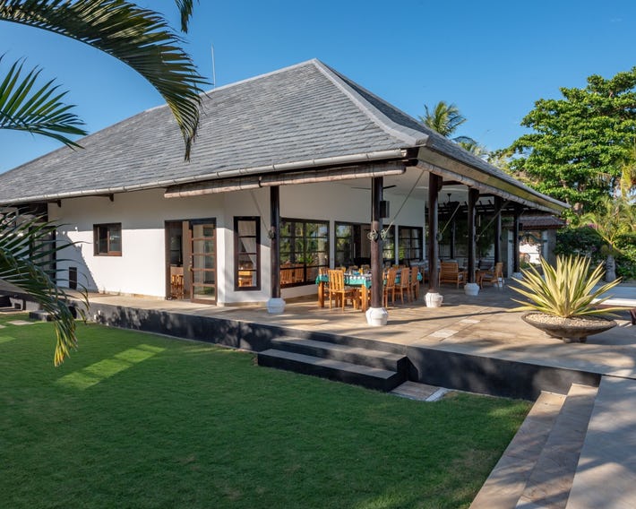 Villa Lovina Beach