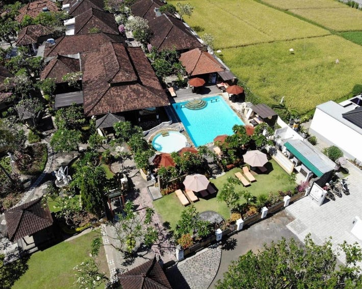 Bali Taman Lovina Resort & Spa Suites