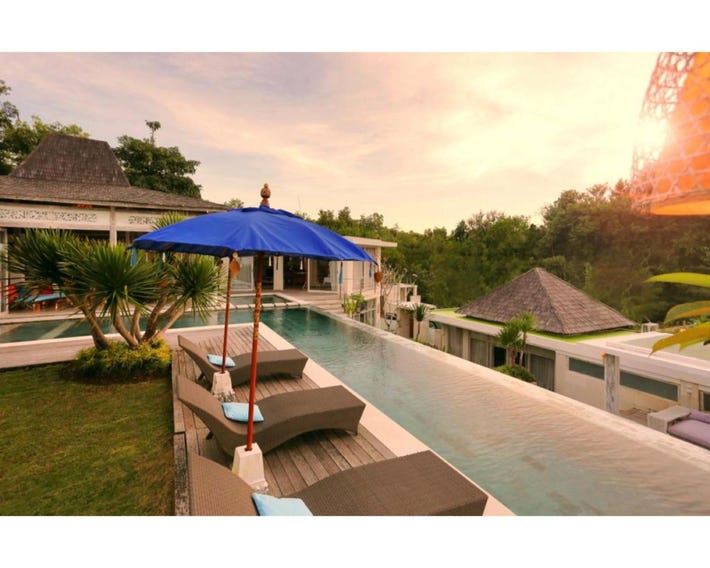 Sunset Paradise Villa Uluwatu