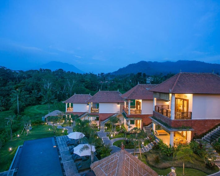 Alamdhari Resort And Spa