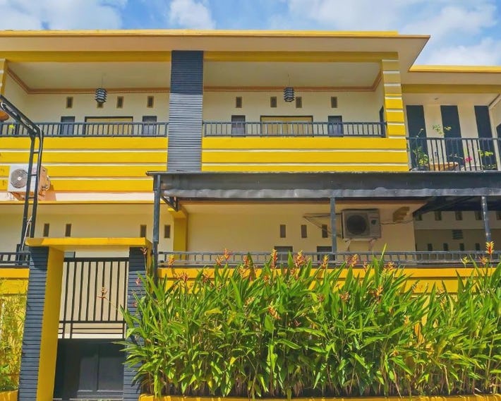 Hotel O Azeela Kost Syariah