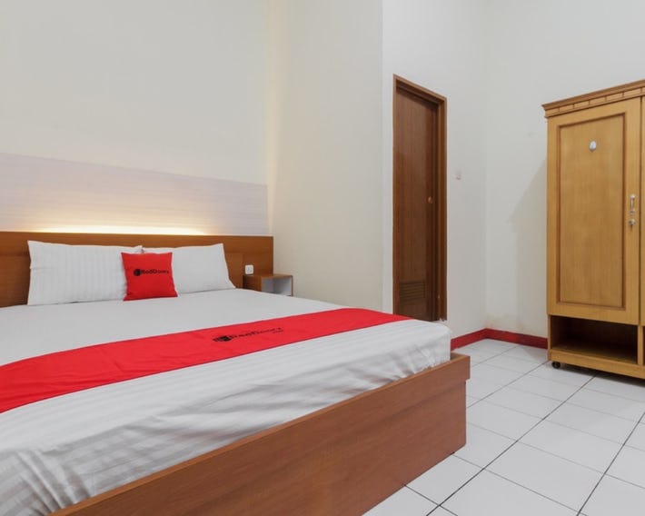 Reddoorz Near Ayani Mega Mall Pontianak
