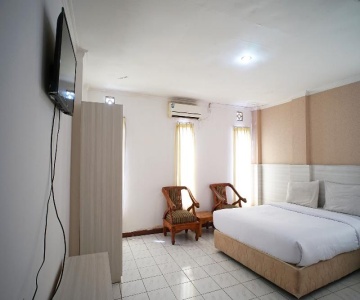 Hemra Hotel by OYO Rooms