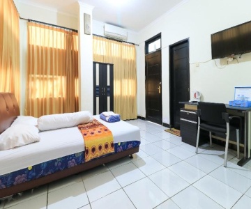 Ratu Residence Syariah by OYO Rooms