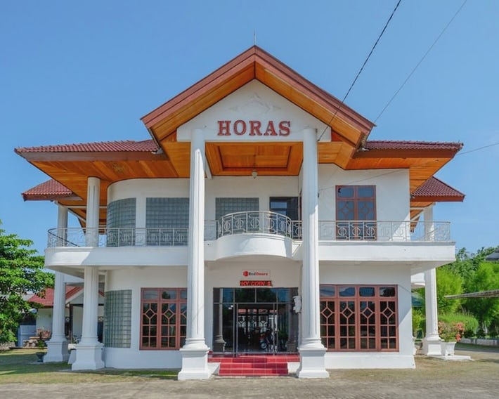 Hotel Horas Palopo by RedDoorz