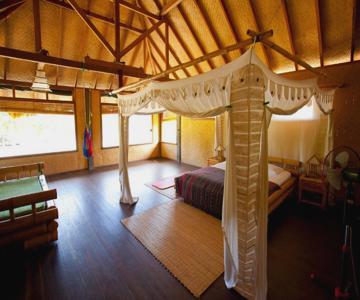 Malole Surf House