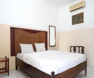 OYO 860 Rajasa Hotel