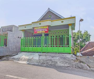 Spot On 92535 Guest House Pak Darso