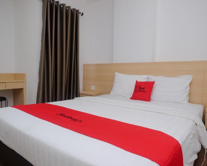 RedDoorz Apartment near Exit Toll Colomadu