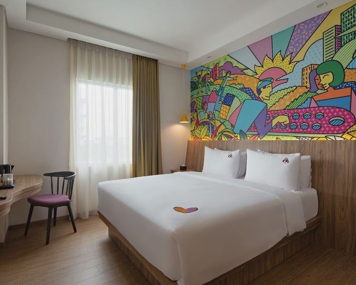 MaxOneHotels At Kota Harapan Indah Bekasi