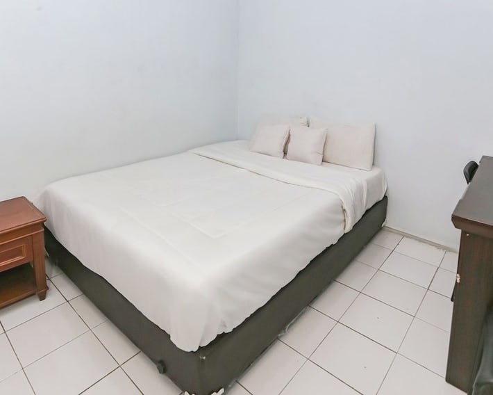 Spot On 93515 Pulo Gebang Guest House