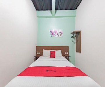 Grand Liquid Residence By RedDoorz