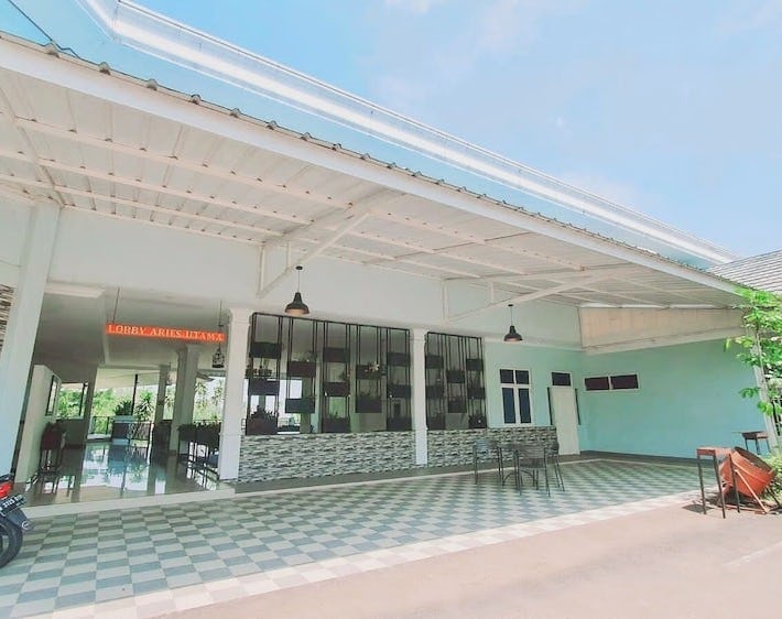 Aries Biru Hotel And Villa