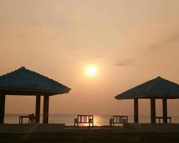 penginapan karanglaut santolo