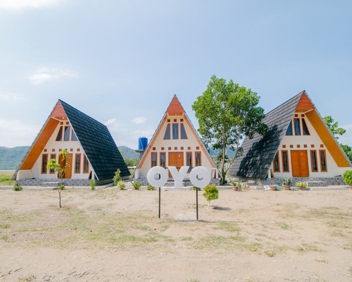 Hotel Ratu Pantai by OYO Rooms