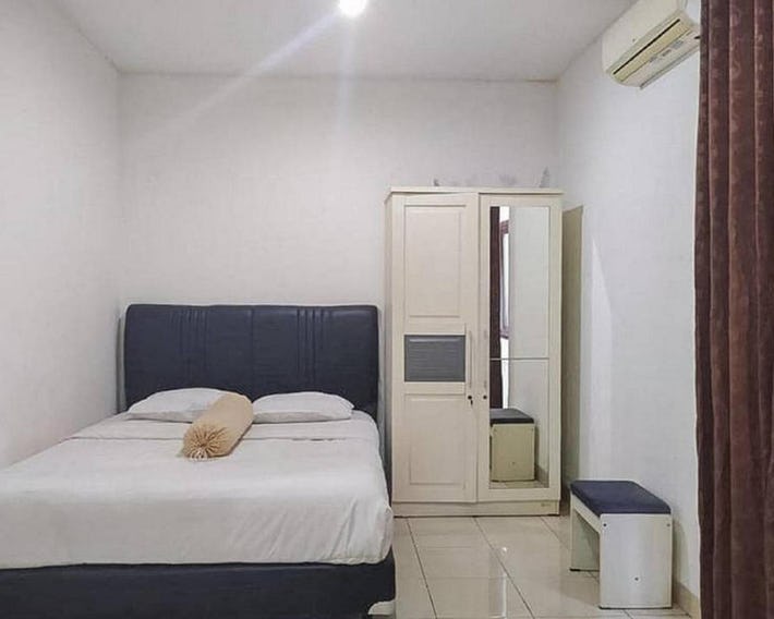 Graha HT Sumantri Mitra RedDoorz