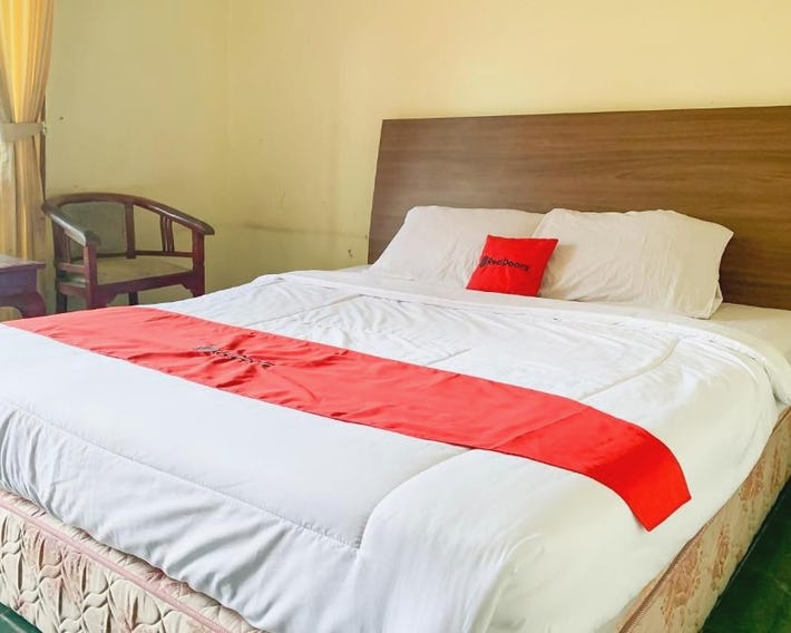 RedDoorz near RSUD R Syamsudin Sukabumi