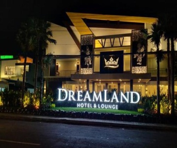 Dreamland Hotel And Lounge