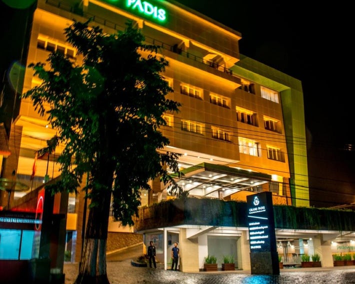 Grand Padis Hotel