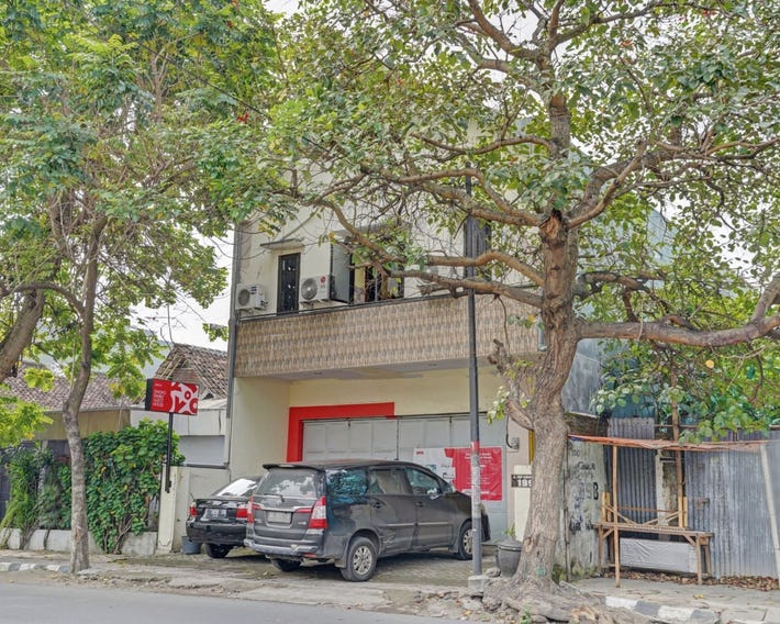 Dhoho Family Guest House by Oyo Rooms