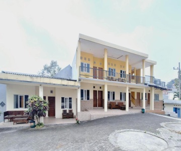 Villa Bukit Bunga Syariah RedPartner Pacet