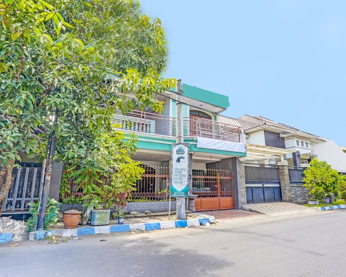 Spot On 91716 Kost Yy Syariah