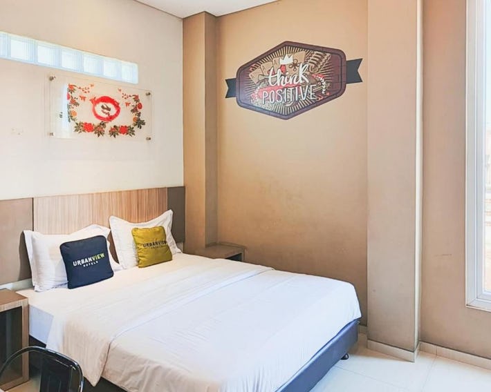 Urbanview Hotel Syariah Graha 8 Bubutan Surabaya