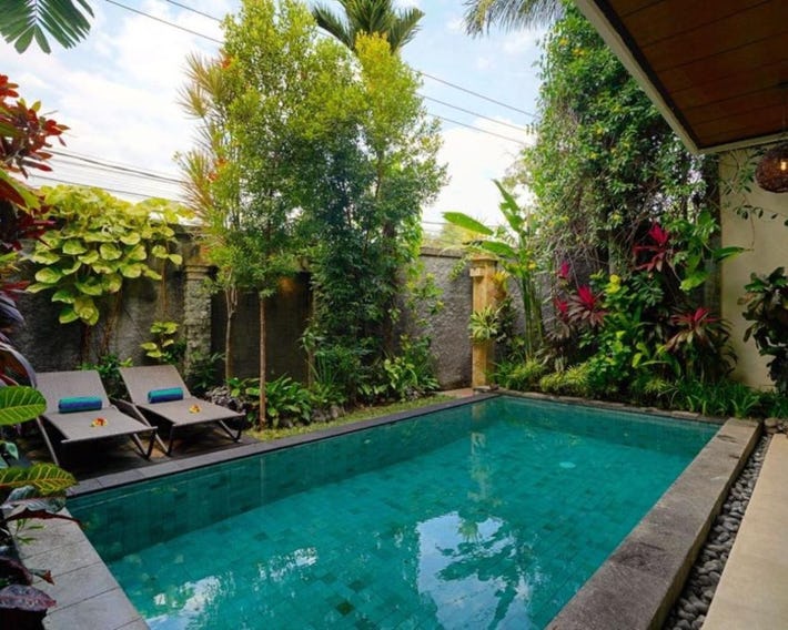 Bali Ayu Hotel & Villas 10 Minutes Walking Distance to the Beach