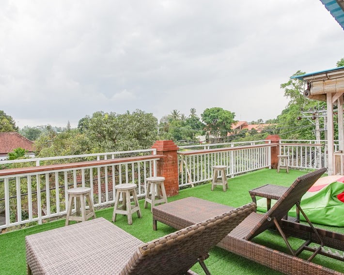 Kememai Hostel