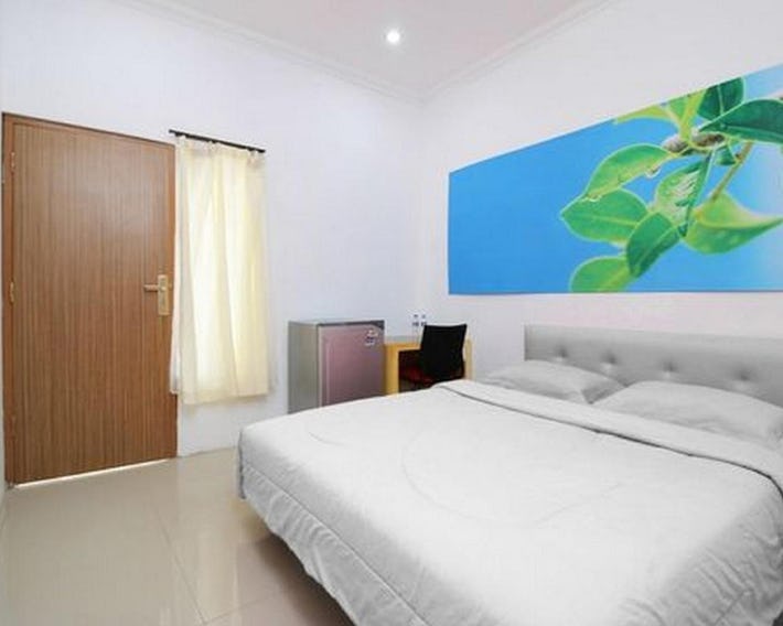 RedDoorz Plus Syariah at Polamas Andalas