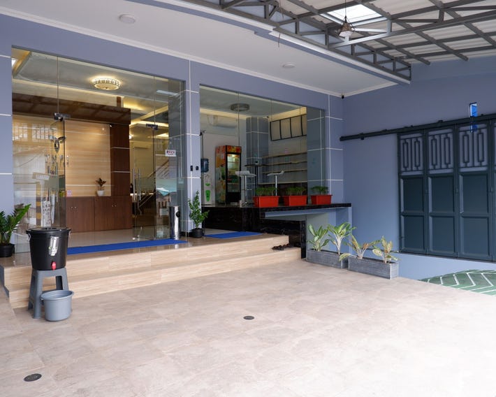Yufi Syariah Hotel