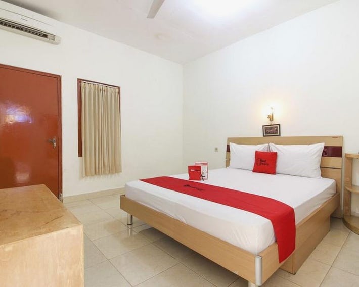 Hotel Raditia Graha by OYO Rooms