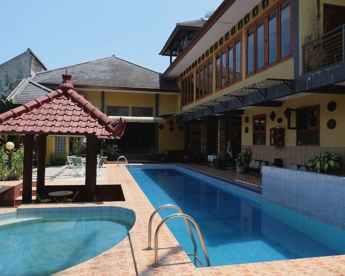 Villa Alifa
