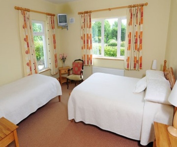 Whitethorn Lodge