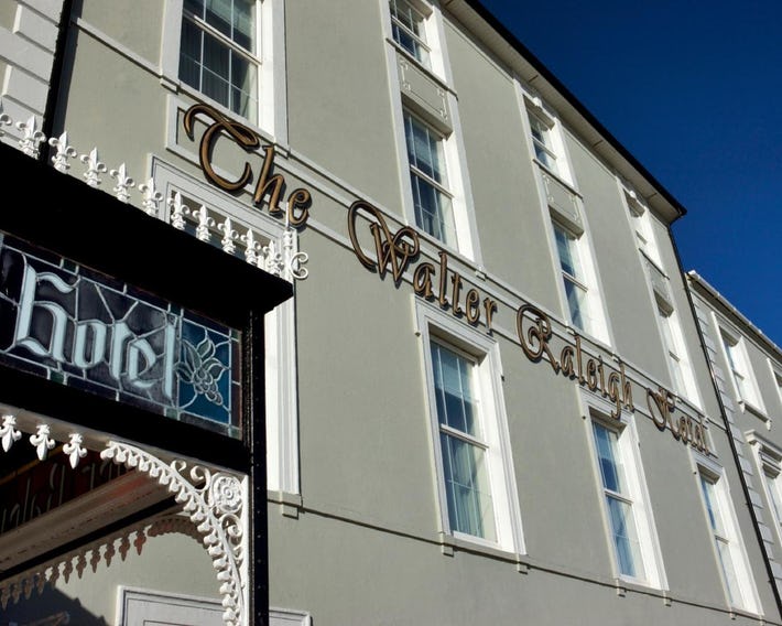 The Walter Raleigh Hotel