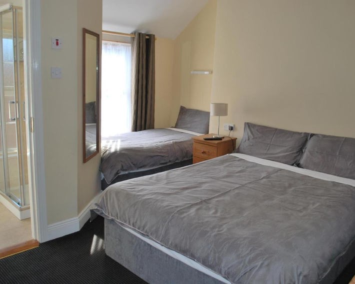 Parkway Guesthouse