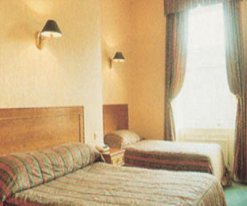 Clifton Court Hotel