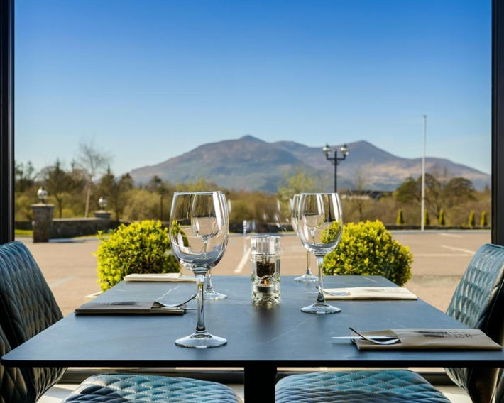 Killarney Oaks Hotel