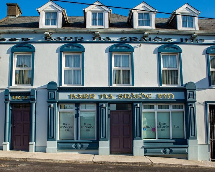 Barr Na Sraide Inn