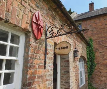 Wells House & Gardens Self Catering Sleeps 6
