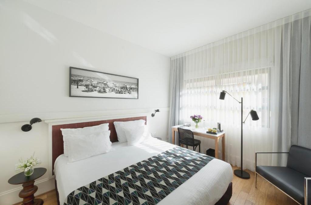 Lily & Bloom Boutique Hotel