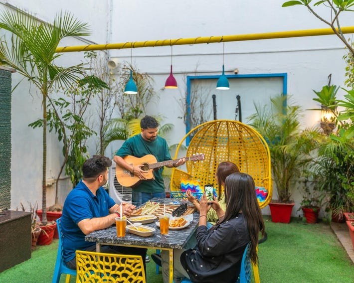 Stops Hostels- New Delhi