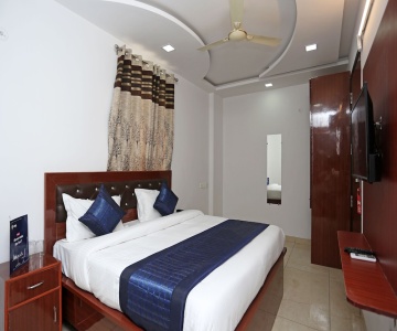 OYO 14384 Luxury Residency